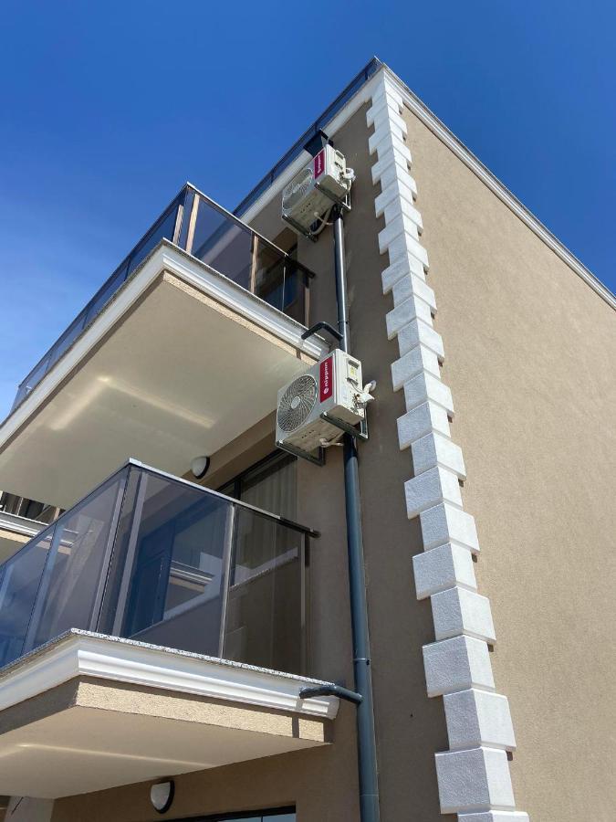 Studios And Apartments Pomorie Exterior photo