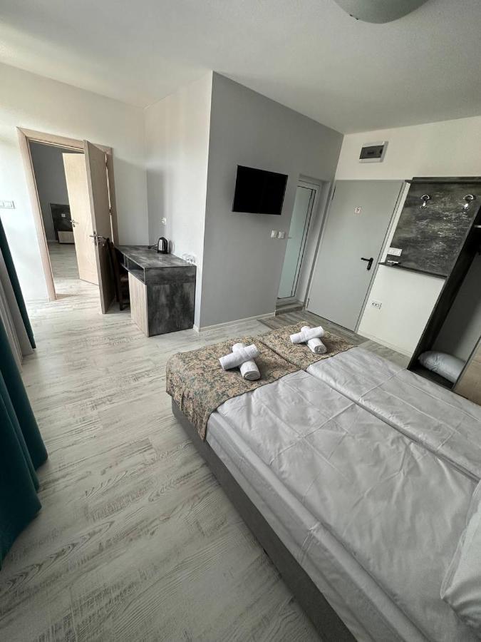 Studios And Apartments Pomorie Exterior photo