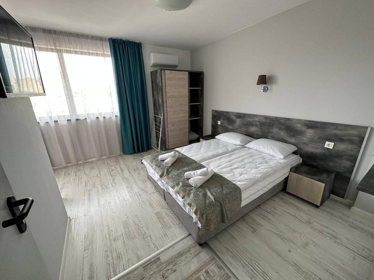 Studios And Apartments Pomorie Exterior photo