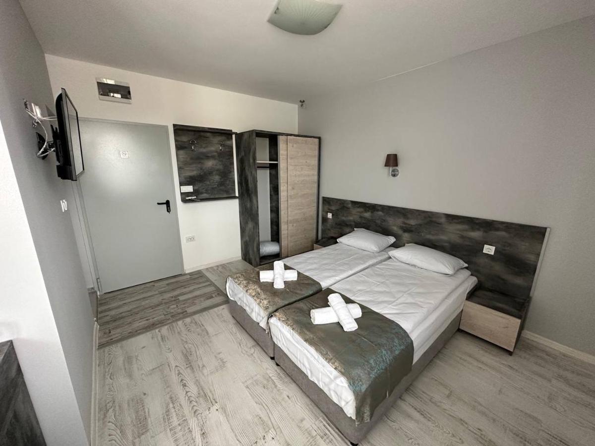 Studios And Apartments Pomorie Exterior photo