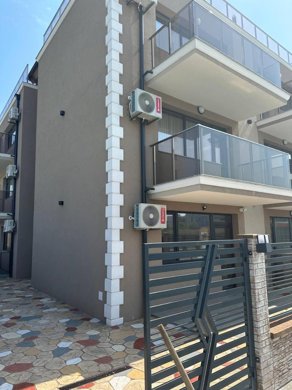 Studios And Apartments Pomorie Exterior photo
