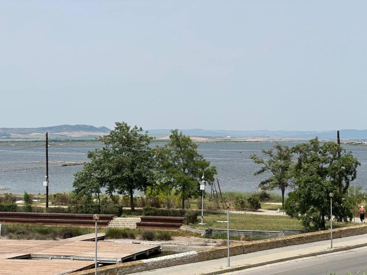 Studios And Apartments Pomorie Exterior photo